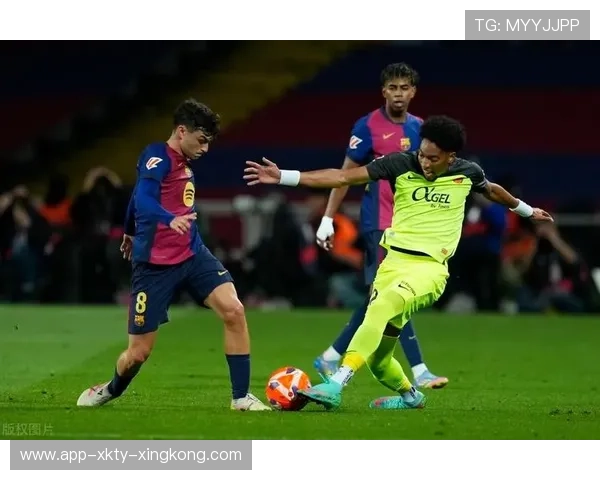 西甲巴萨终场前连续威胁，胜利最终到手